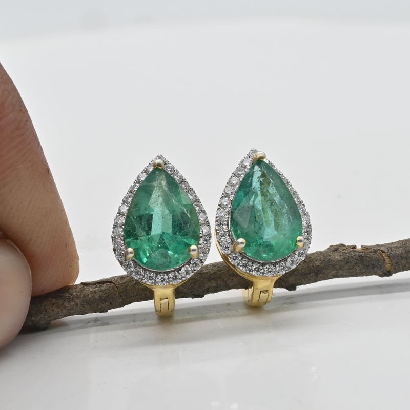 Natural Emerald Diamond Earrings, Pear Cut Emerald Halo Stud Earrings, solid gold Green Gemstone Bridal Earrings, Fine Gold Jewelry Gift