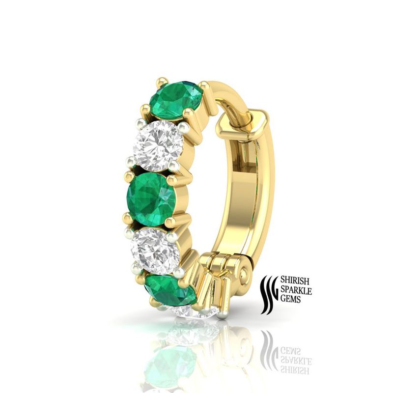 The Vibrant Emerald & Diamond Brilliant Cut Clus Nose Ring