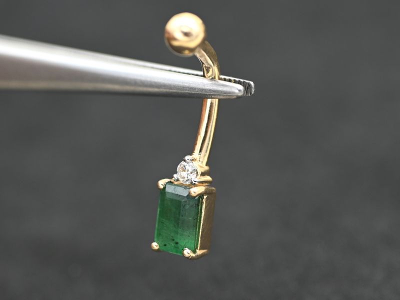 Premium Emerald Belly Ring with Diamond Accent | Fine Gold Jewelry